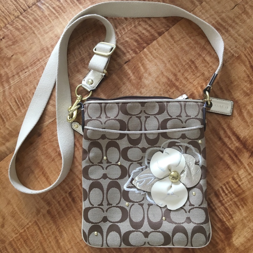 EUC coach crossbody
